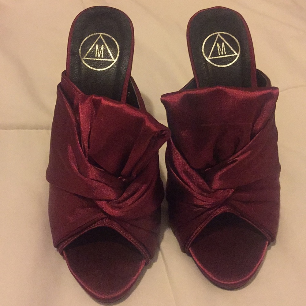 Missguided burgundy Heeled Mules
